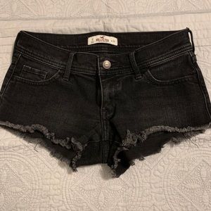 hollister regular rise cheeky shorts